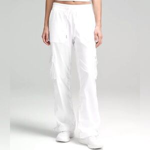 NWOT Lululemon Dance Studio Relaxed Fit Cargo Pant Size XS White NWOT Sold Ou…